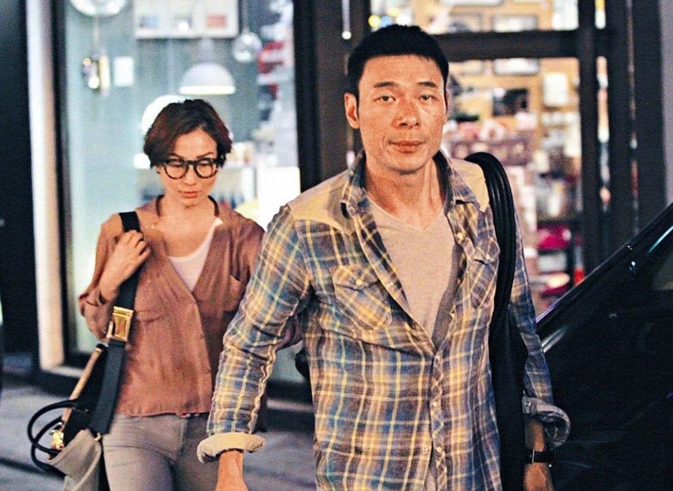 Cặp Á hậu - ca sĩ ngoại tình bị lộ clip 16 phút xấu hổ trên xe taxi, ai là người đứng sau vạch trần?- Ảnh 9. Cặp Á hậu - ca sĩ ngoại tình bị lộ clip 16 phút xấu hổ trên xe taxi, ai là người đứng sau vạch trần?- Ảnh 9.