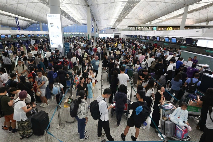 Hình ảnh tan hoang tại Trung Quốc sau khi bão Wipha đổ bộ- Ảnh 7.