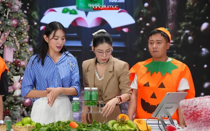 Vụ việc quảng cáo kẹo rau Kera do những người có ảnh hưởng xã hội thực hiện khiến niềm tin người tiêu dùng bị ảnh hưởng nghiêm trọng, ảnh: FB Hằng Du Mục