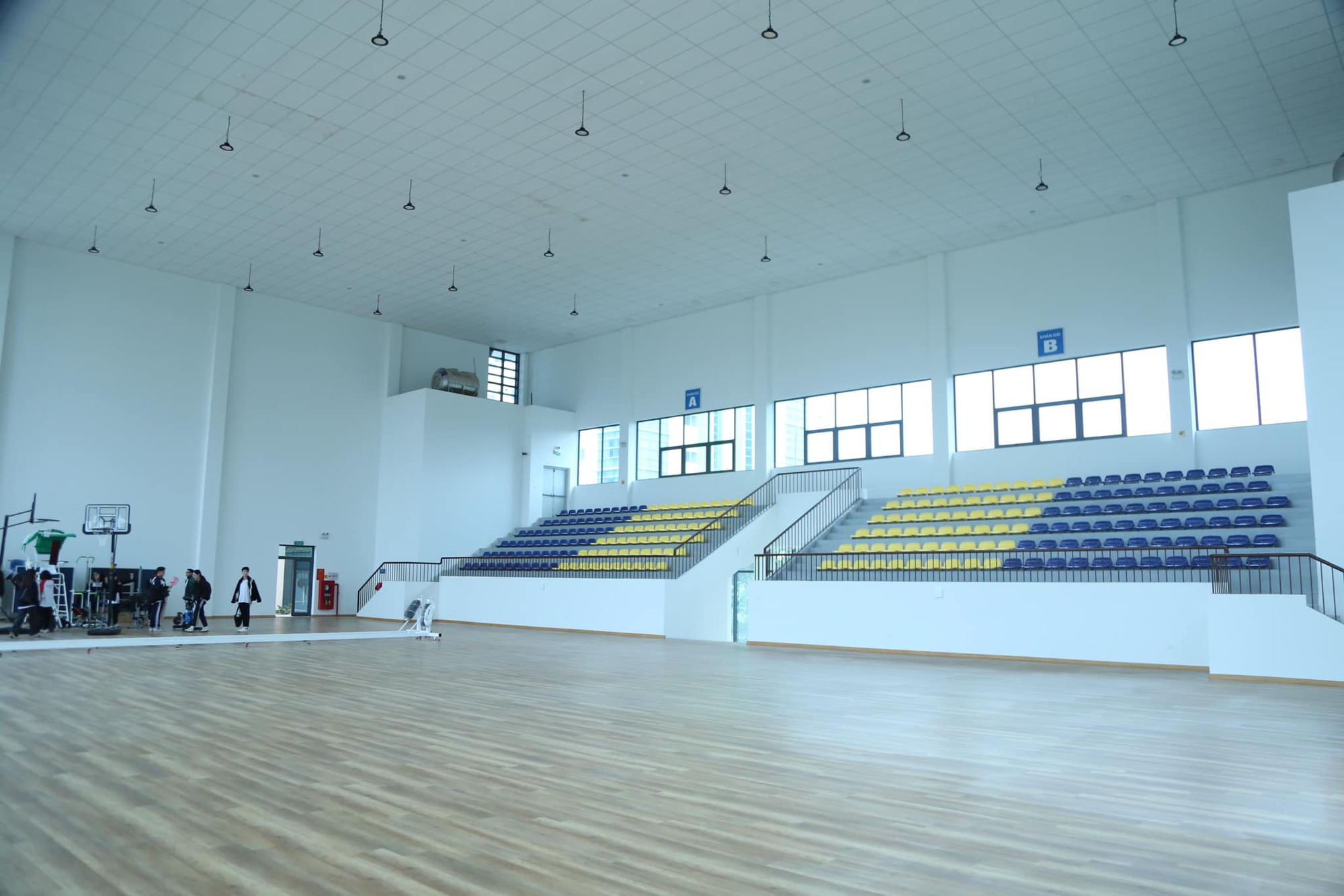 Một trường ĐH sở hữu 6 cơ sở khắp Hà Nội, sinh viên được BIG4 book lịch từ năm 3: Danh xưng "Học viện Hoàng gia" quả không sai!- Ảnh 11.