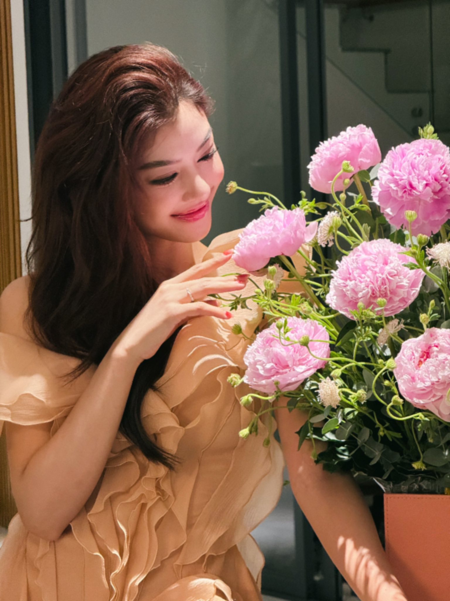 Mỹ nhân gen Z Vbiz hưởng đặc quyền như phú bà hào môn, vướng 2 tin đồn mãi chưa có lời giải- Ảnh 3.