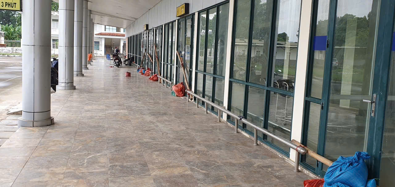 Cận cảnh "chạy bão" tại các sân bay- Ảnh 18.