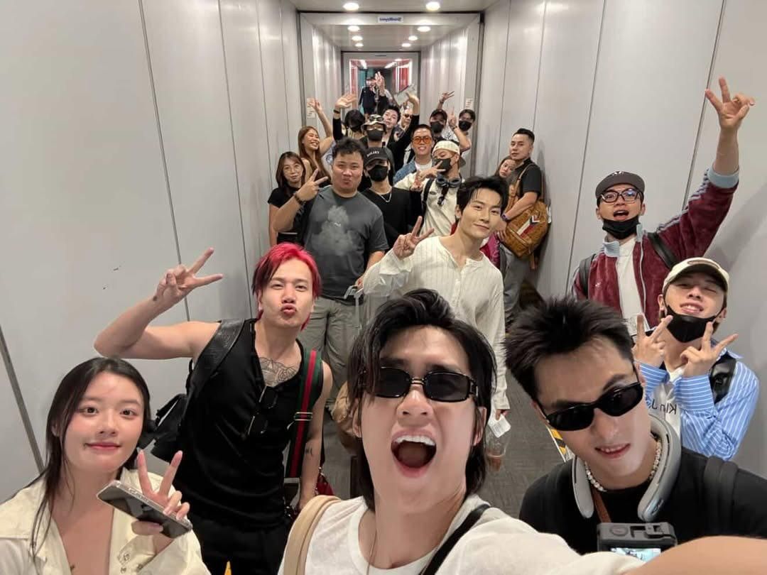 Dàn Anh Trai Say Hi check in trước thềm concert Mỹ: 1 người kỳ lạ nhìn mãi không biết là ai?- Ảnh 4.