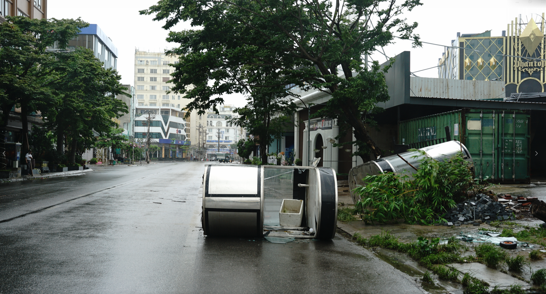 Tin bão khẩn cấp: Bão số 3 chỉ còn cách Hải Phòng - Hưng Yên 70km, giật cấp 13- Ảnh 1.