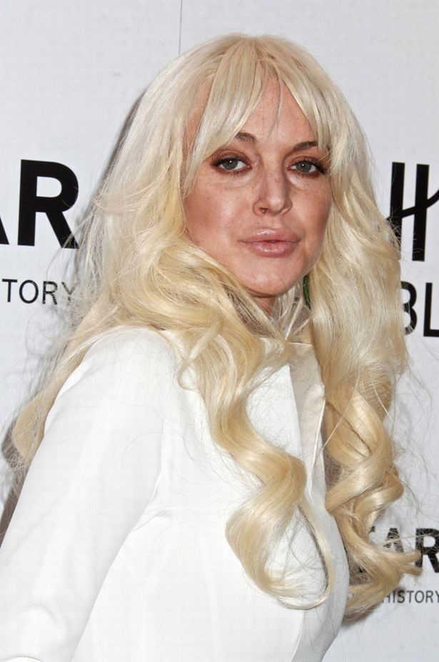 Hãy quên Lindsay Lohan tuổi 20 nghiện ngập nổi loạn đi, U40 tái sinh ngoạn mục, nhan sắc đỉnh cỡ này!- Ảnh 7. Hãy quên Lindsay Lohan tuổi 20 nghiện ngập nổi loạn đi, U40 tái sinh ngoạn mục, nhan sắc đỉnh cỡ này!- Ảnh 7.
