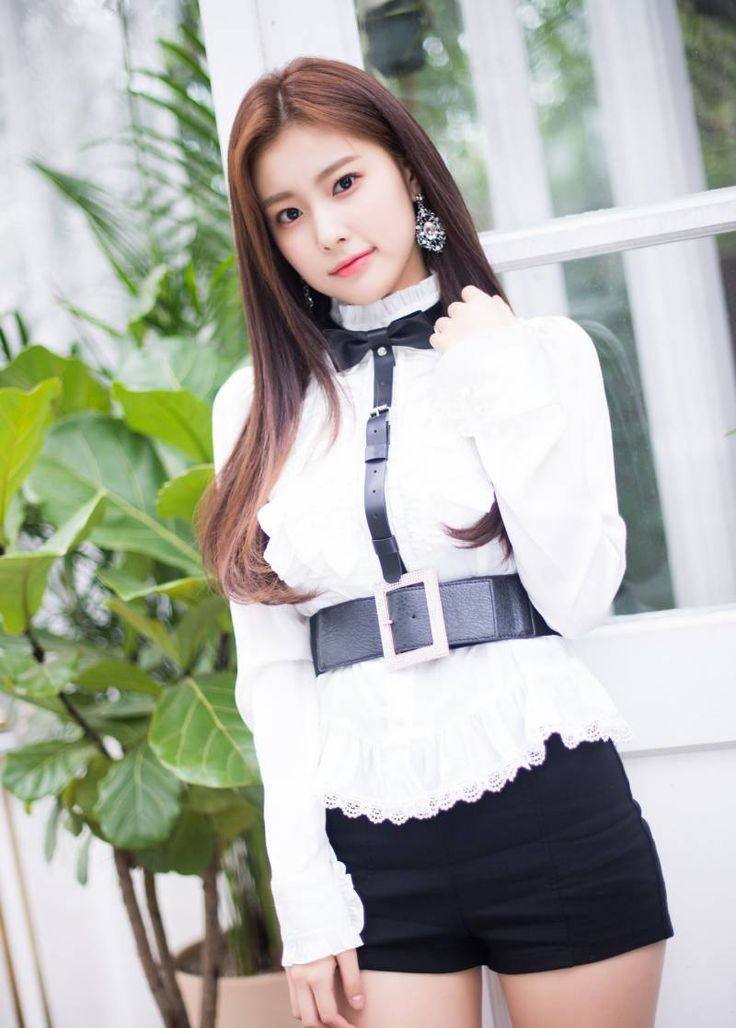 Nữ thần nhan sắc có đôi mắt đáng sợ nhất showbiz, chỉ 1 ánh nhìn làm “đơ cứng” người đối diện- Ảnh 2.