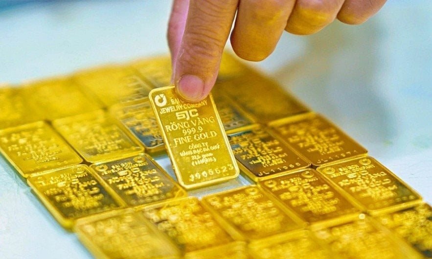 Sáng 22/7: Giá vàng thế giới ''nổi sóng", vàng trong nước tăng vọt- Ảnh 1.