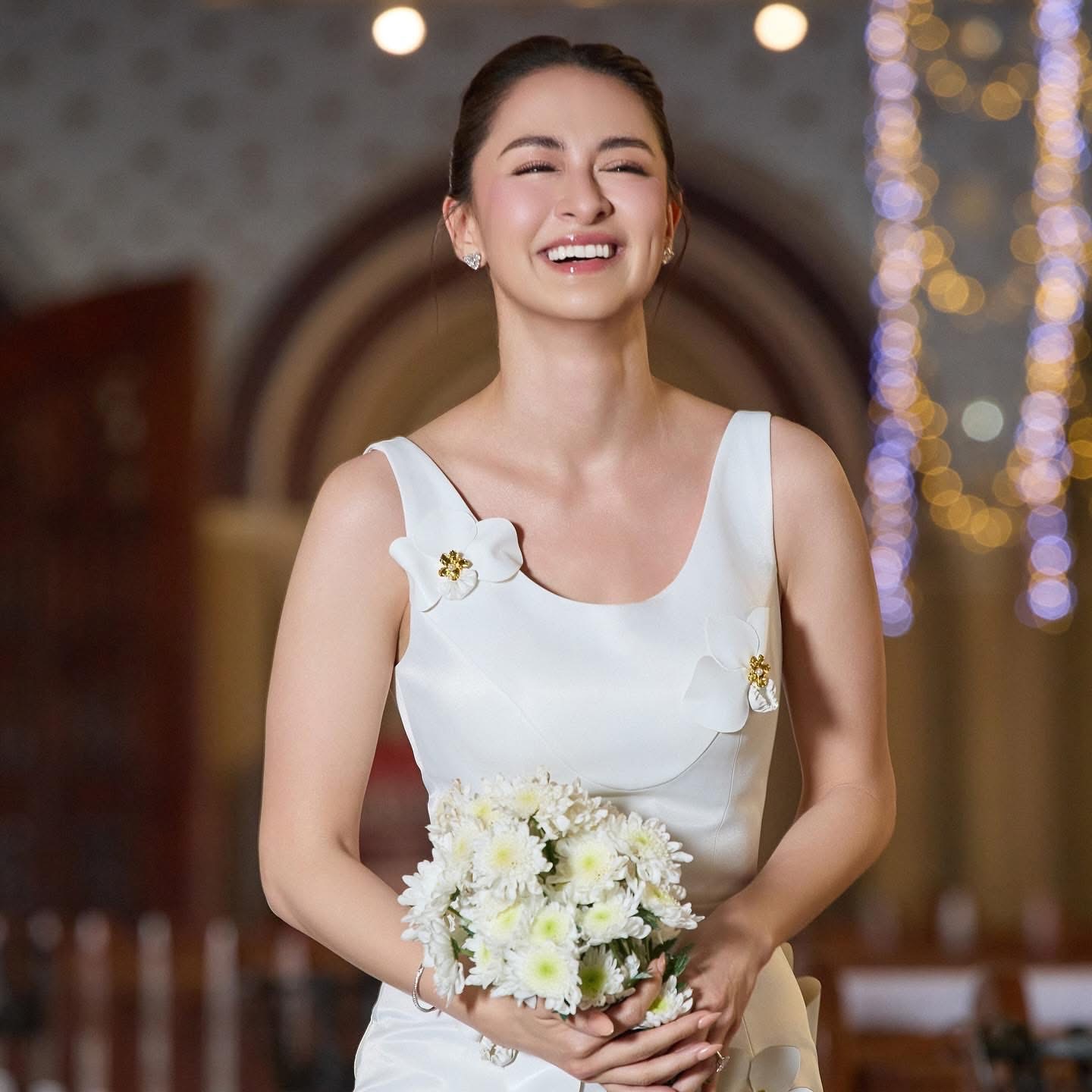 Mỹ nhân Philippines mê thiết kế Việt đến mức 