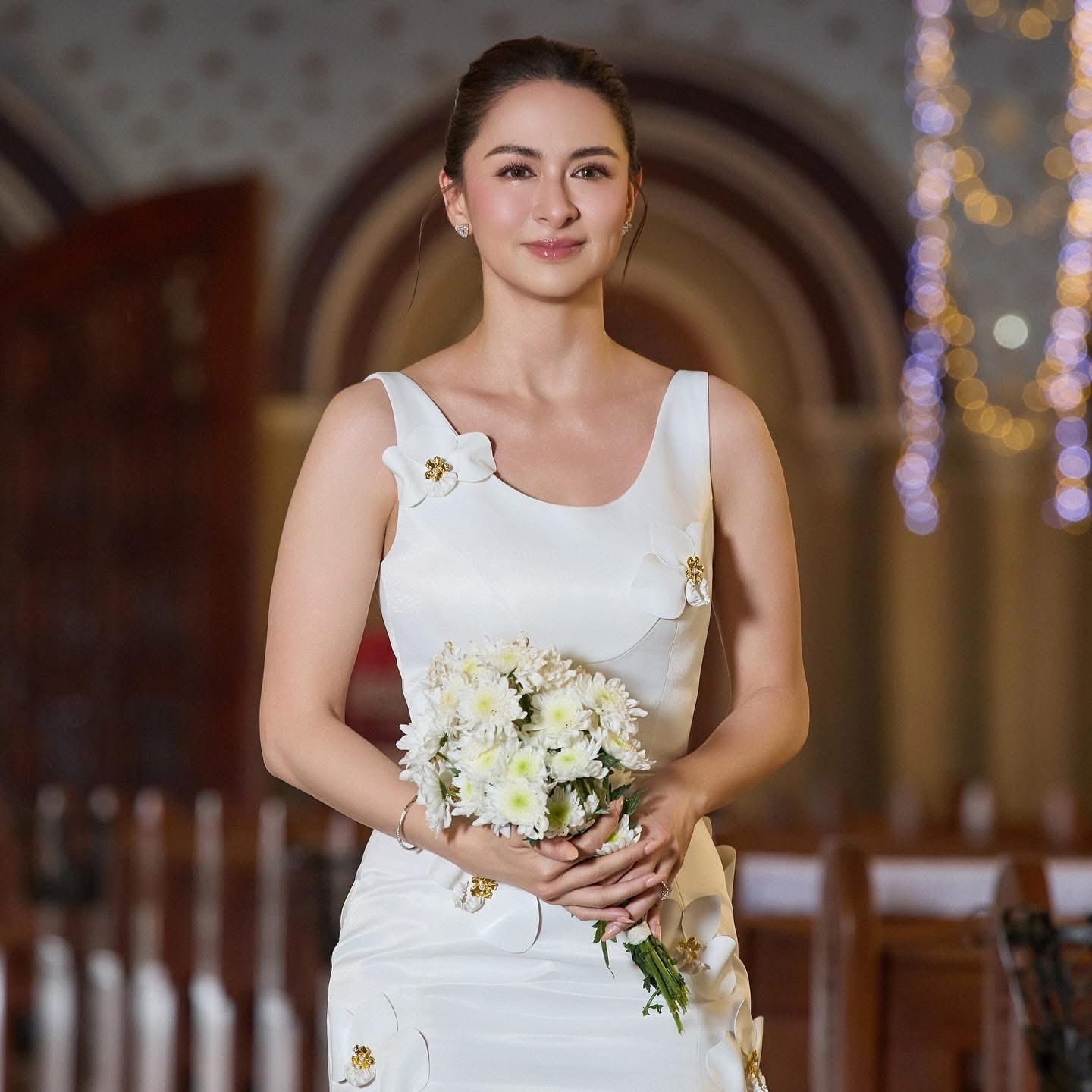 Mỹ nhân Philippines mê thiết kế Việt đến mức 