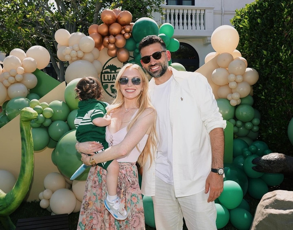 Hãy quên Lindsay Lohan tuổi 20 nghiện ngập nổi loạn đi, U40 tái sinh ngoạn mục, nhan sắc đỉnh cỡ này!- Ảnh 12. Hãy quên Lindsay Lohan tuổi 20 nghiện ngập nổi loạn đi, U40 tái sinh ngoạn mục, nhan sắc đỉnh cỡ này!- Ảnh 12.
