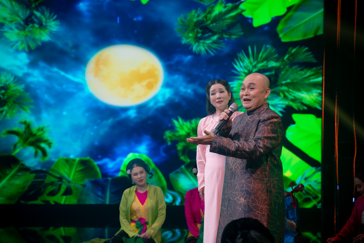 Bị nhầm là vợ chồng với Thanh Thanh Hiền, Xuân Hinh tiết lộ bà xã không ghen- Ảnh 2. Bị nhầm là vợ chồng với Thanh Thanh Hiền, Xuân Hinh tiết lộ bà xã không ghen- Ảnh 2.