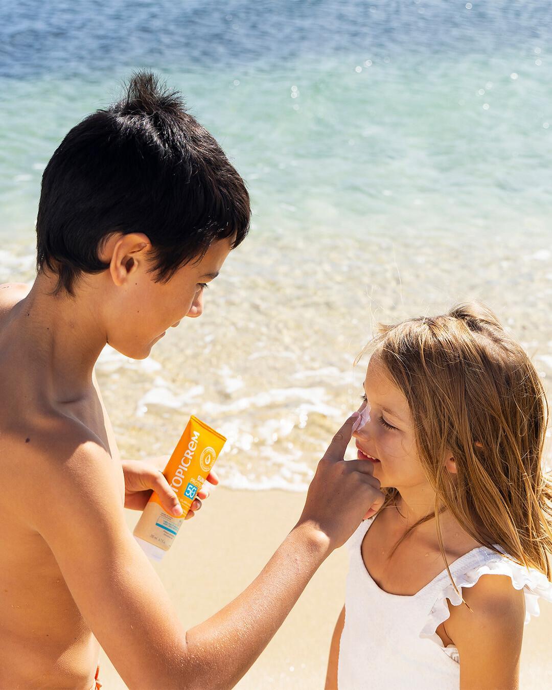 Kem chống nắng Topicrem Sun Protect lá chắn tuyệt vời – cùng gia đình đón nắng an toàn- Ảnh 1.