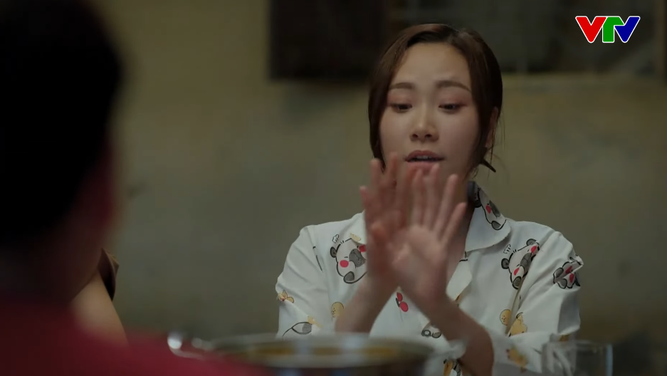 Ai xui lắm mới gặp phải cô gái này: Vô duyên ích kỷ đến cùng cực, thấy là chạy xa 8 hướng- Ảnh 2. Ai xui lắm mới gặp phải cô gái này: Vô duyên ích kỷ đến cùng cực, thấy là chạy xa 8 hướng- Ảnh 2.
