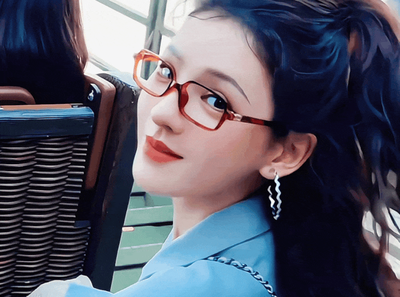 Phim mới chiếu 5 phút đã chiếm top 1 rating cả nước, nữ chính chỉ nở nụ cười cũng đẹp tựa mỹ cảnh nhân gian- Ảnh 8. Phim mới chiếu 5 phút đã chiếm top 1 rating cả nước, nữ chính chỉ nở nụ cười cũng đẹp tựa mỹ cảnh nhân gian- Ảnh 8.
