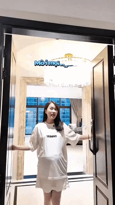 MC VTV mua đệm 213 triệu lại gây tranh cãi khi khoe nhà 9 tầng: Phòng nào cũng đẹp trừ phòng cho người giúp việc?- Ảnh 1.