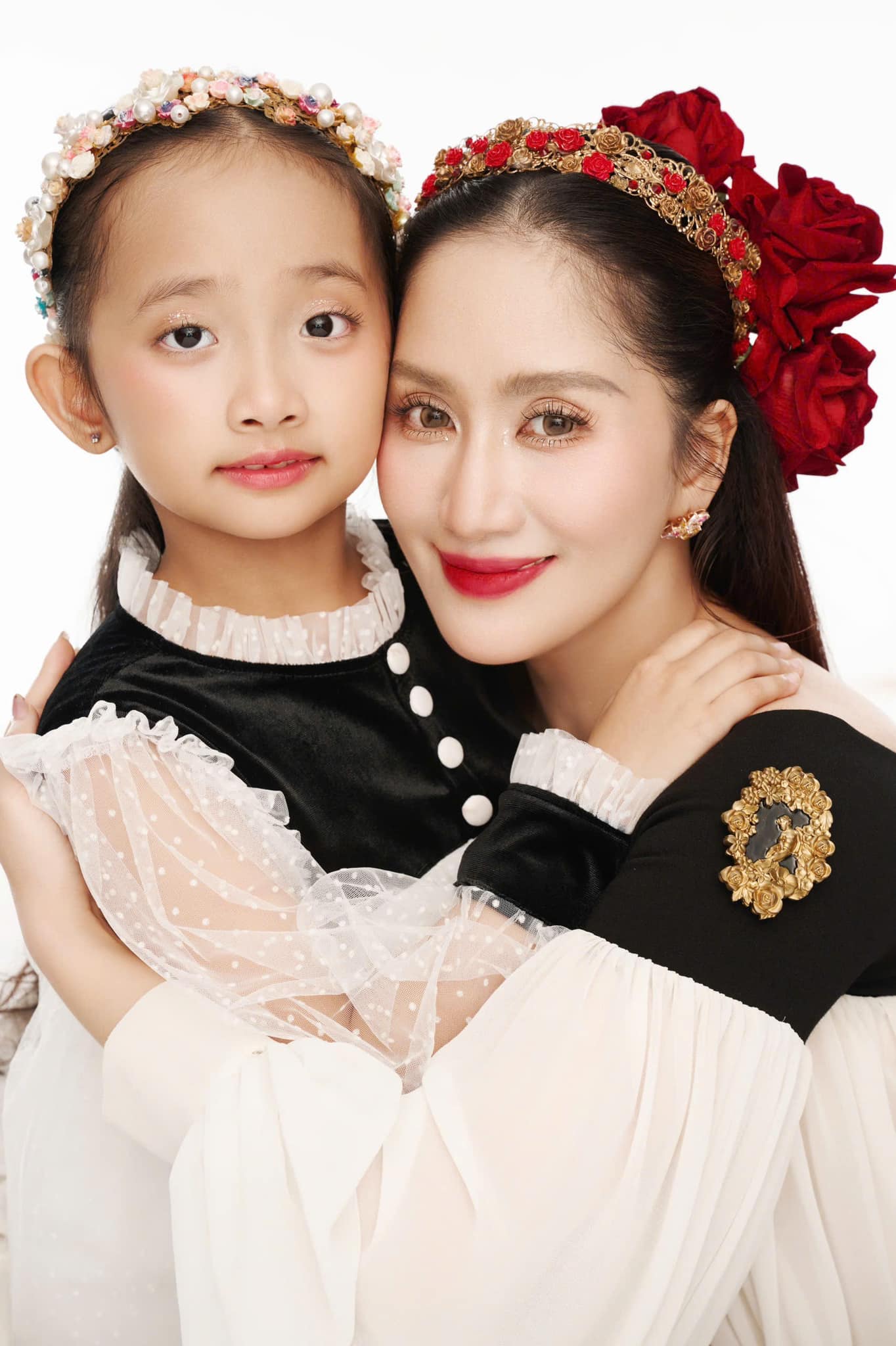 Con gái Khánh Thi và Phan Hiển 7 tuổi trổ nét xinh yêu như công chúa, vừa xuất sắc giành HCV dancesport- Ảnh 6.