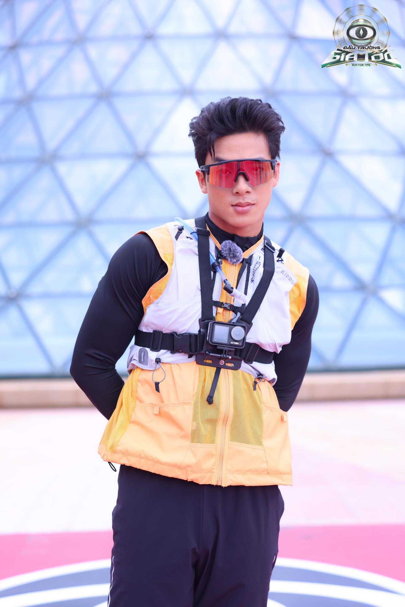 Hưng Nguyễn là ai mà phong trần tuyệt đối, lộ size gap với Binz bùng nổ MXH?- Ảnh 7.