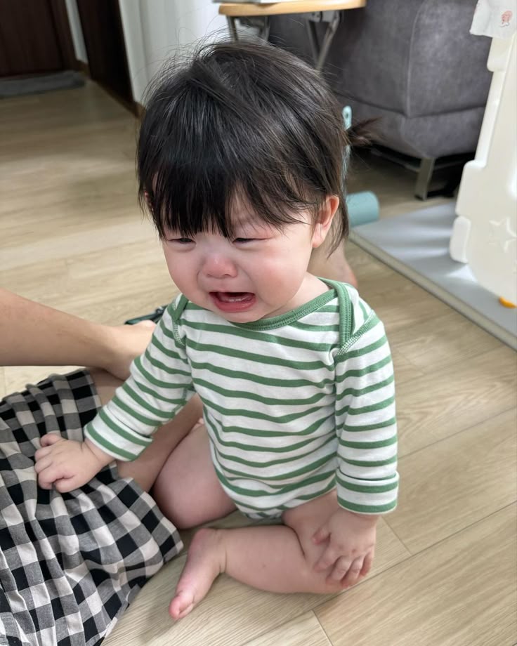 Con đòi hỏi bằng được nhưng cả thèm chóng chán: Phản ứng khác biệt của bố mẹ EQ thấp và bố mẹ EQ cao- Ảnh 5.