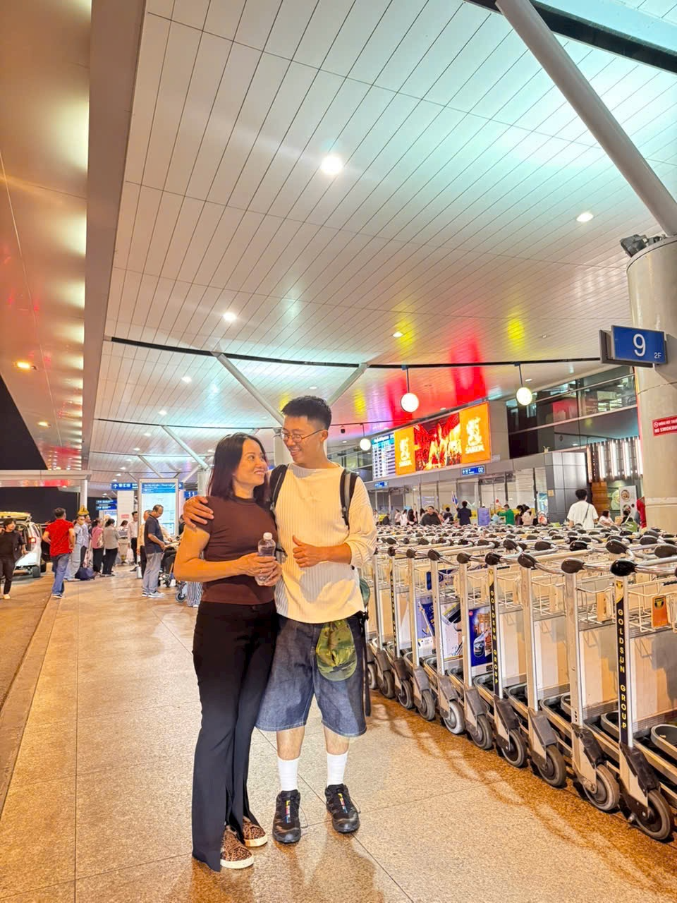 Hoàn cảnh của TikToker Bốp: Nhà chỉ có 2 mẹ con, sang Đức học điều dưỡng, luôn sống tích cực- Ảnh 2.