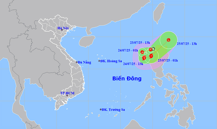 Áp thấp nhiệt đới vào Biển Đông liên tục đổi hướng, ngày mai mạnh thành bão- Ảnh 1.