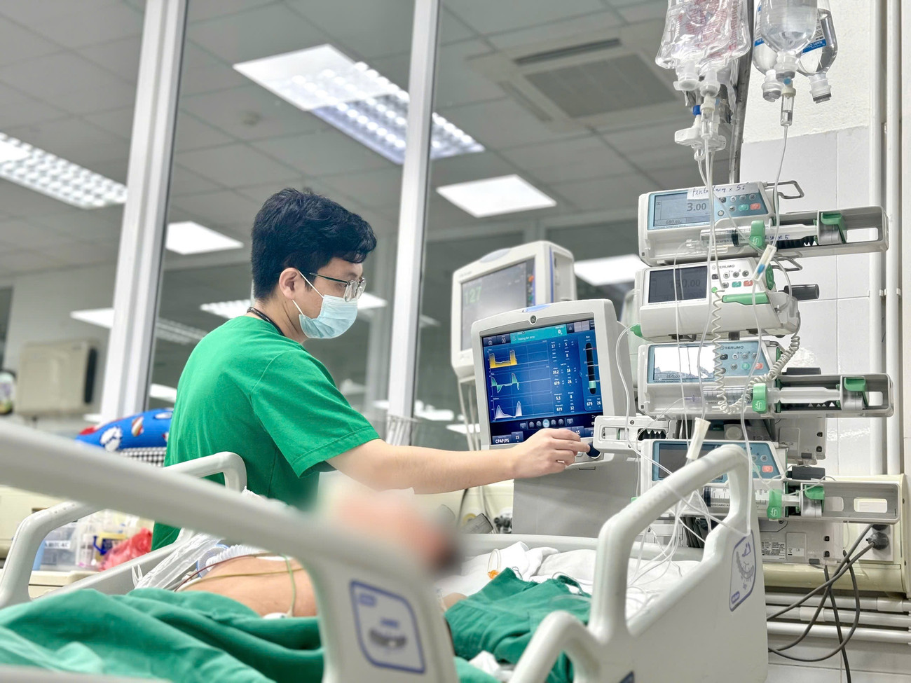 Cảnh báo mùa hè: Nam sinh 17 tuổi tổn thương thần kinh nặng vì viêm não Nhật Bản- Ảnh 1.