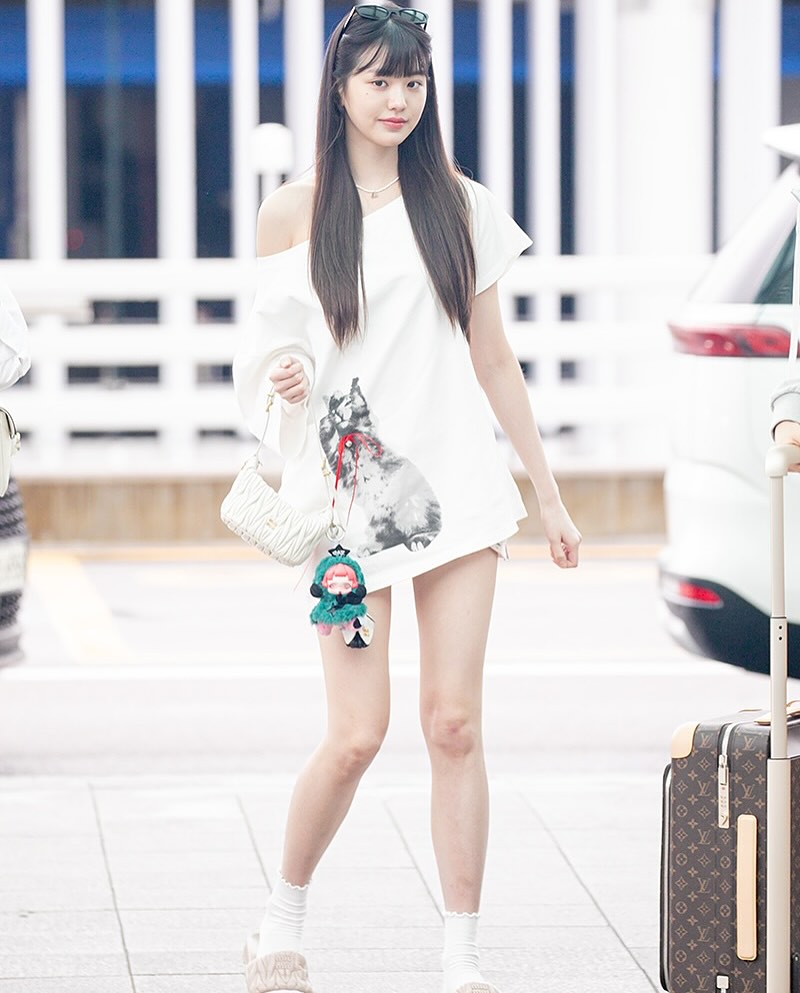 Công chúa Kpop không trang điểm ra đường, netizen Trung lập tức chê bai- Ảnh 1.