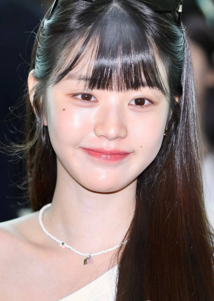 Công chúa Kpop không trang điểm ra đường, netizen Trung lập tức chê bai- Ảnh 8.