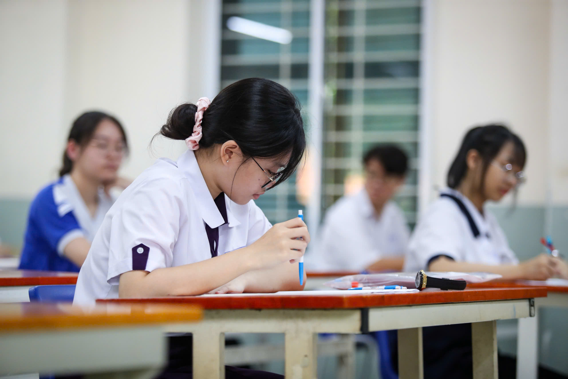Mong Bộ GD&ĐT năm sau tiếp tục ra đề Toán hay như năm nay: Điểm 4 tốt nghiệp, điểm 9 vào trường top, điểm 1 thì… xem lại cách học!- Ảnh 1.