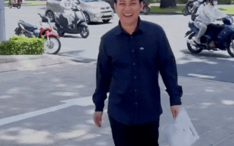 Lộ clip Hoài Lâm bị bắt gặp giữa đường, diện mạo hiện tại gây bất ngờ- Ảnh 1.