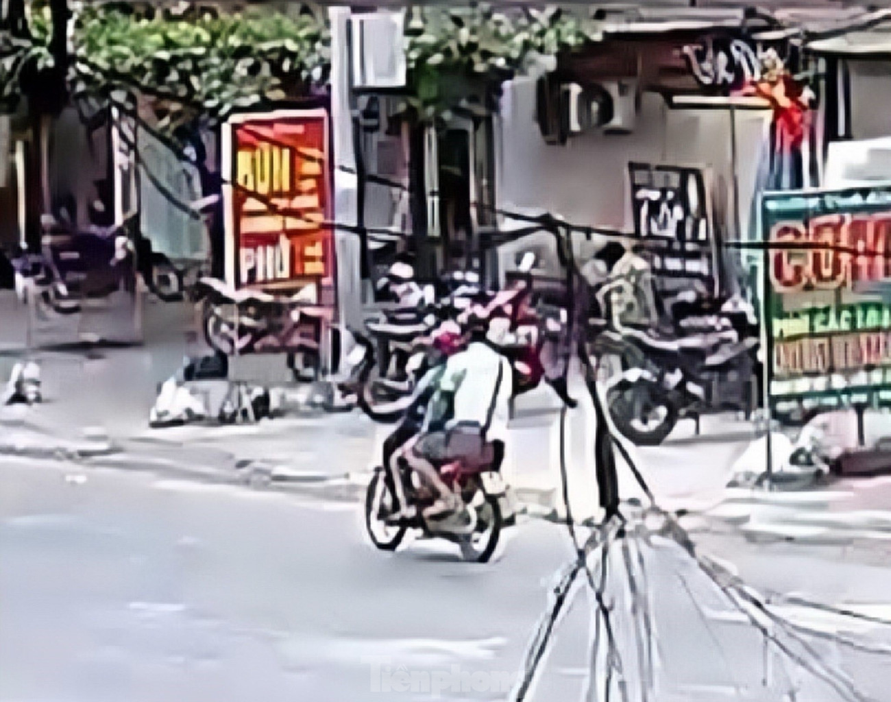 Tìm thấy thi thể lái xe ôm ở khu đồi vắng Lạng Sơn- Ảnh 2.