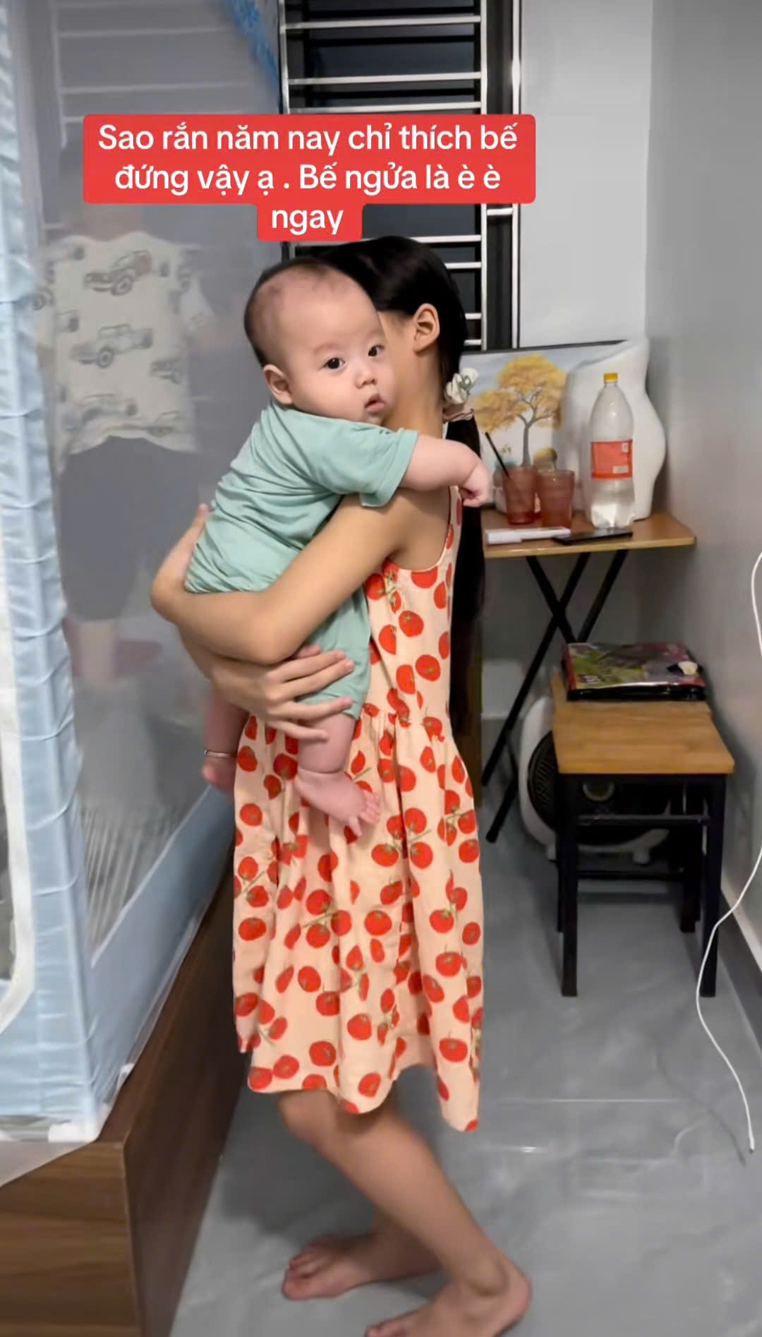 Khối nghỉ hè này lạ lắm: Nhìn cảnh vừa cưng vừa thương này sẽ hiểu vì sao các cụ nói 