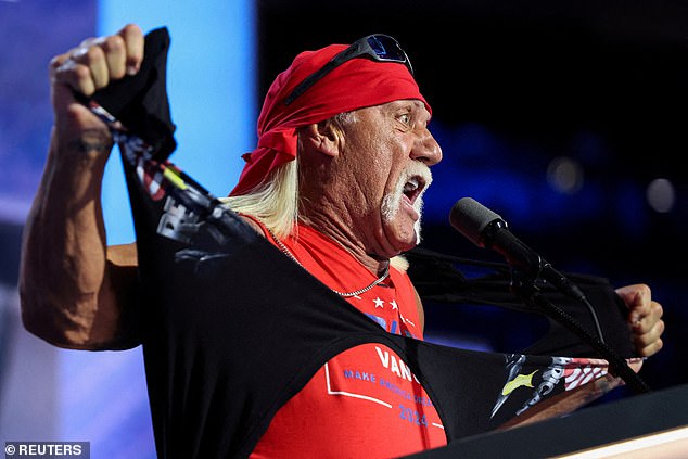 Huyền thoại đô vật Hulk Hogan đột ngột qua đời, Tổng thống Donald Trump xúc động tiễn biệt bạn thân- Ảnh 3.