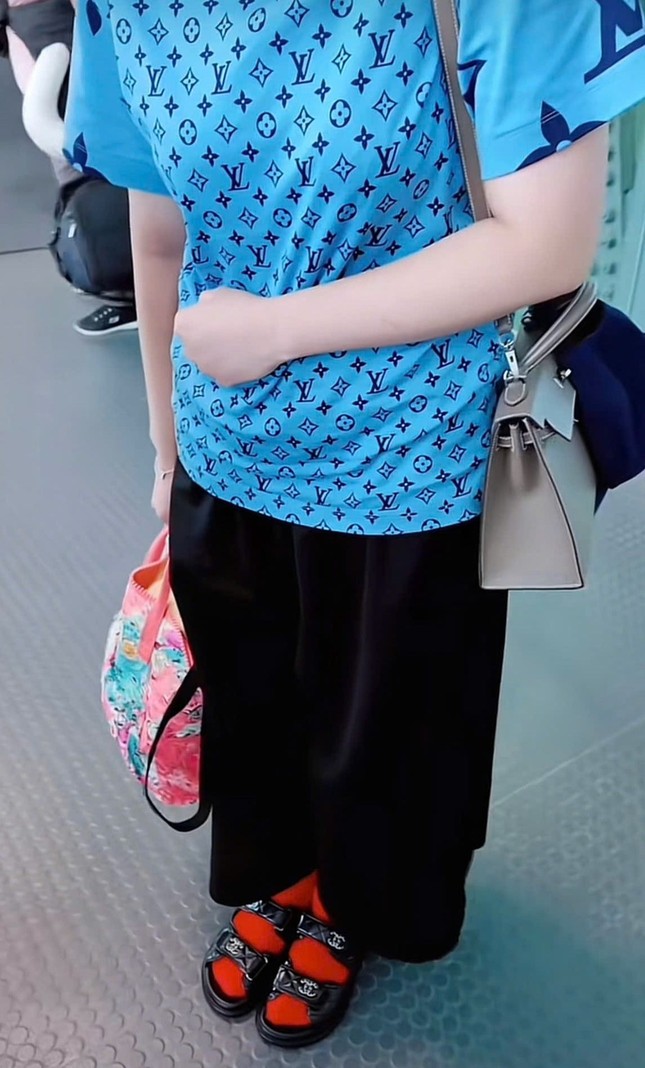 Vợ Duy Mạnh bị chính chị gái chê 