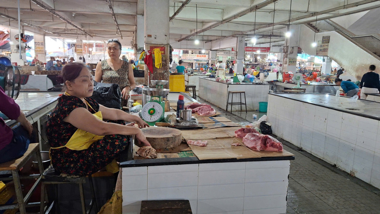 Thịt lợn ế chưa từng có- Ảnh 2.