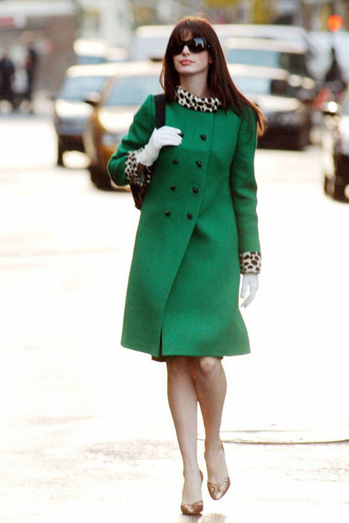Anne Hathaway trong The Devil Wears Prada phần 2: Tuổi 43 slay điên đảo, mới nhá hàng vài bộ cánh mà bộ nào cũng chất- Ảnh 3.