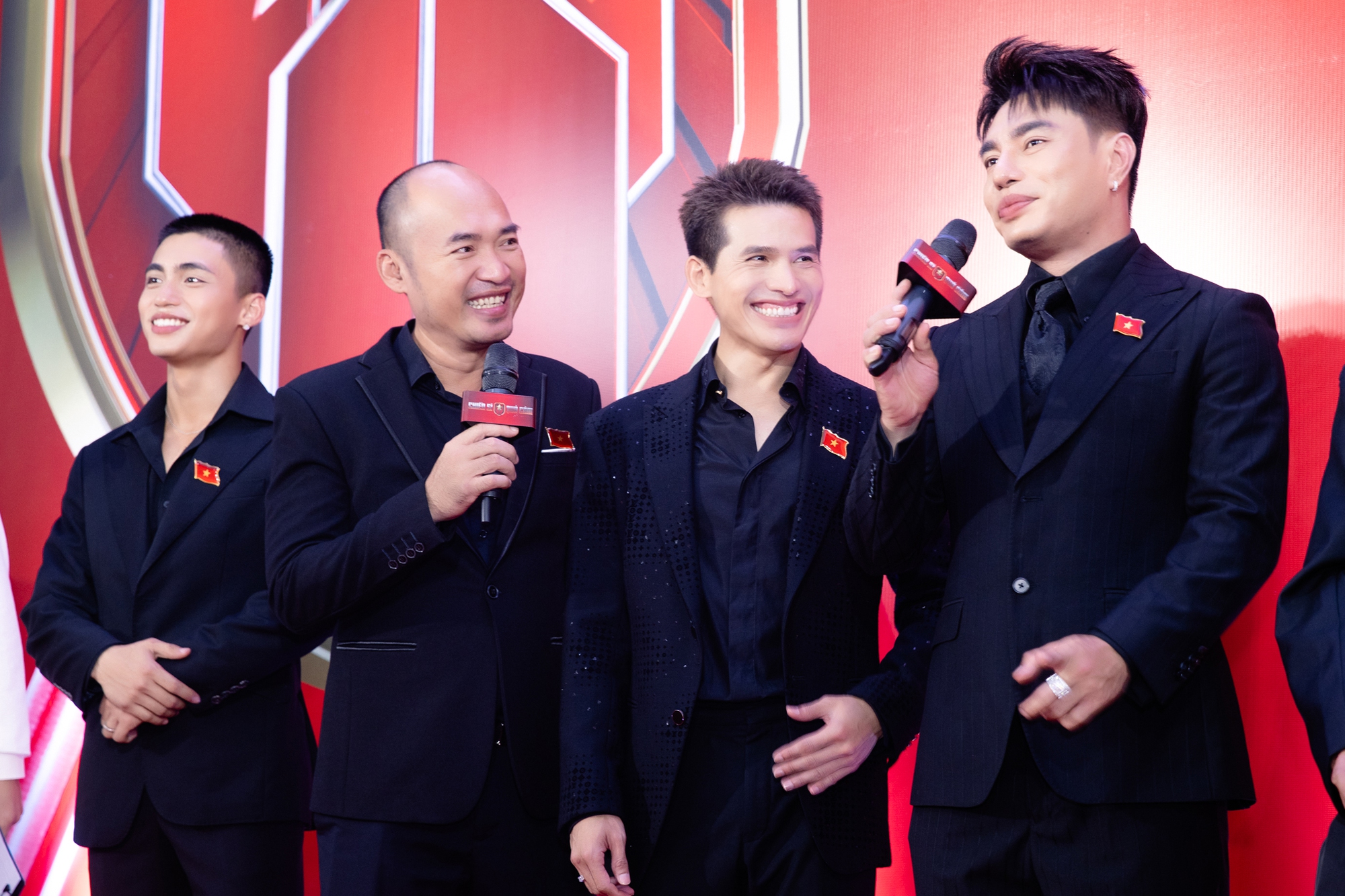Gameshow khắc nghiệt nhất 2025: Binz ngất xỉu, Kiều Minh Tuấn 