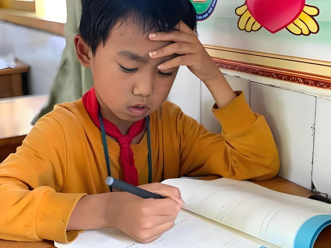 Nghiên cứu phát hiện: 1 thủ phạm nguy hiểm, âm thầm khiến con bạn sụt giảm 4-5 điểm IQ!- Ảnh 1.