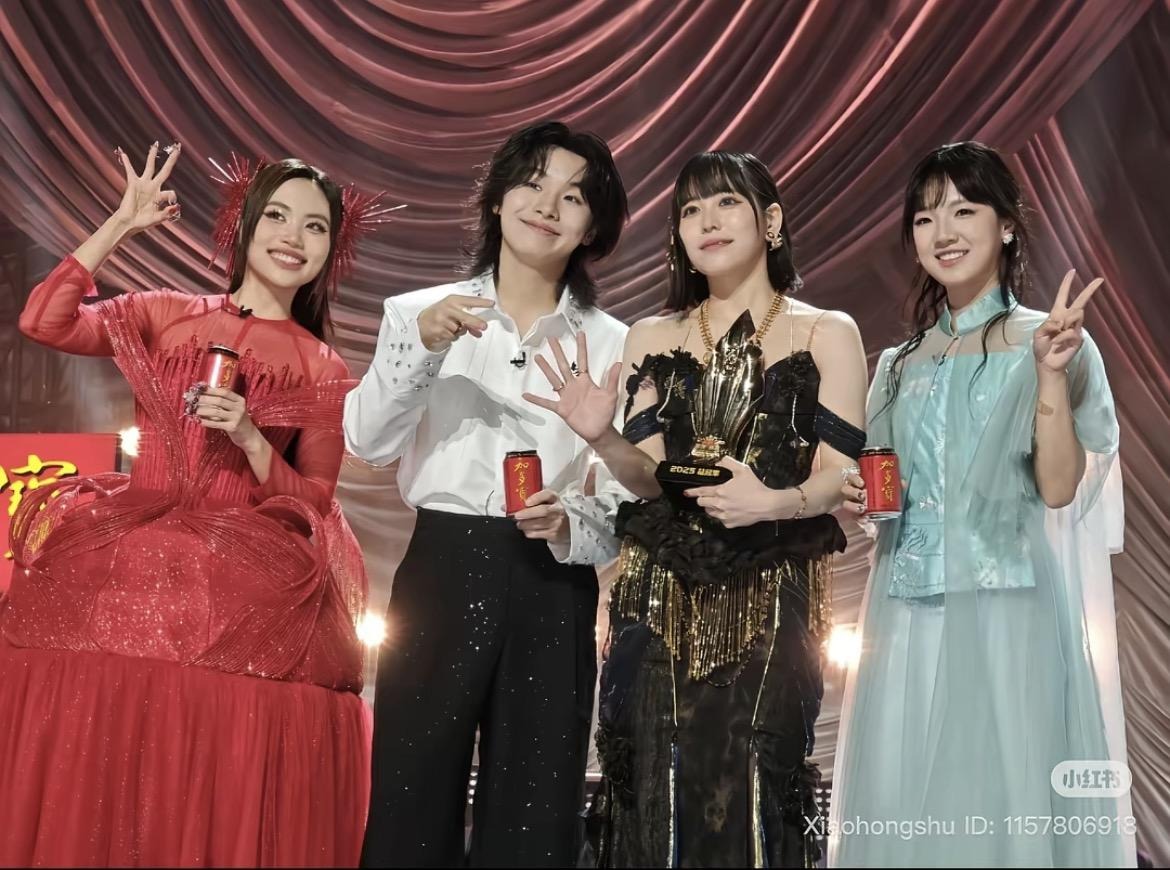 Sing! Asia gặp biến căng: Đột ngột hoãn chiếu Chung kết, liệu có liên quan đến vụ Phương Mỹ Chi bị cắt sóng?- Ảnh 3. Sing! Asia gặp biến căng: Đột ngột hoãn chiếu Chung kết, liệu có liên quan đến vụ Phương Mỹ Chi bị cắt sóng?- Ảnh 3.
