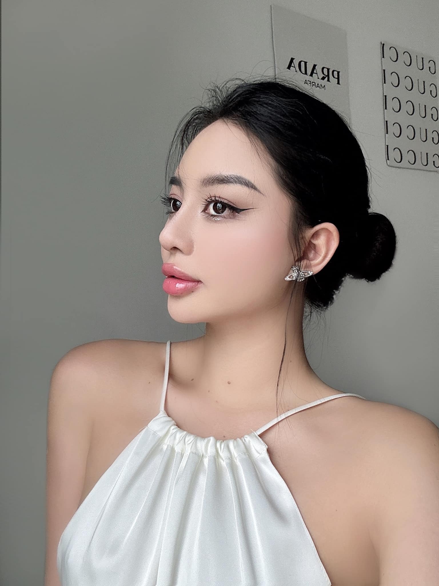 Cô chủ local brand Việt cực hot trên Instagram, ai follow cũng 