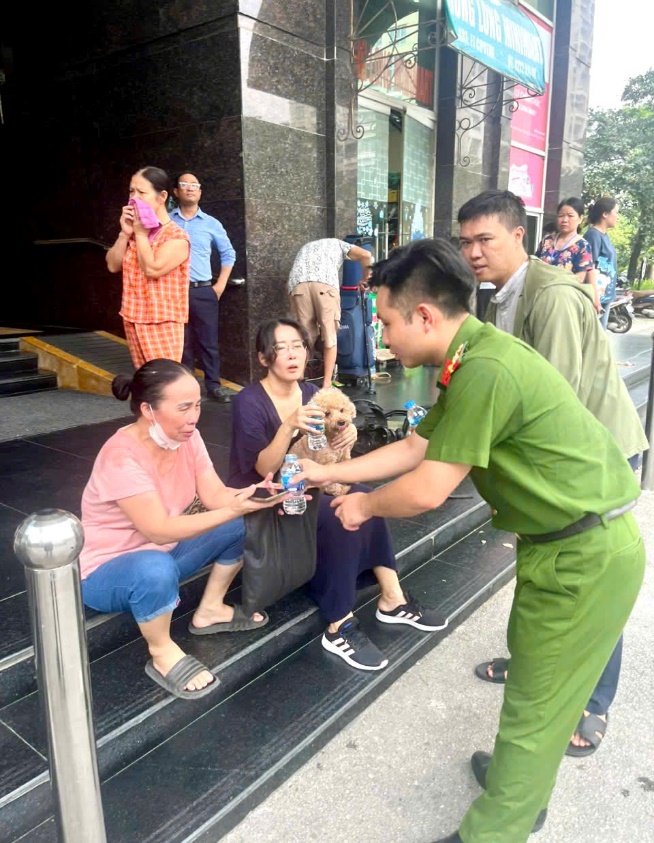 Hà Nội: Cháy ở chung cư khu đô thị Ciputra, 45 người thoát nạn- Ảnh 3.