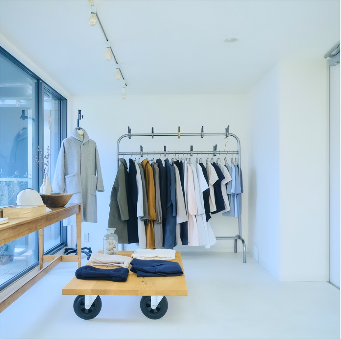Tôi mạnh dạn vứt 30 món từng nghĩ là “có giá trị” - và ngỡ ngàng vì cuộc sống nhẹ bẫng hơn bao giờ hết- Ảnh 1.