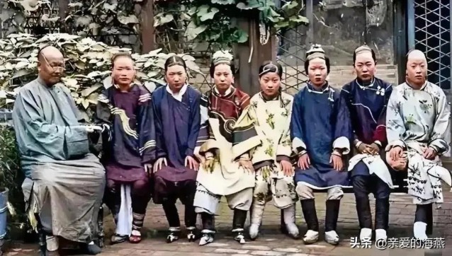 14 ảnh hiếm thời nhà Thanh: Hình thực tế cao thủ đại nội, quan lại khác hoàn toàn với phim gây ngỡ ngàng- Ảnh 2.