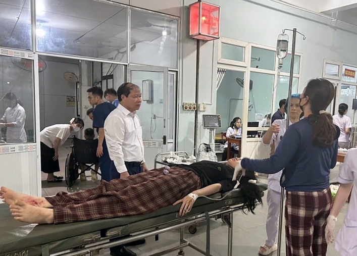 Vụ lật xe khách ở Hà Tĩnh: Xác định được danh tính 9 nạn nhân tử vong- Ảnh 4.