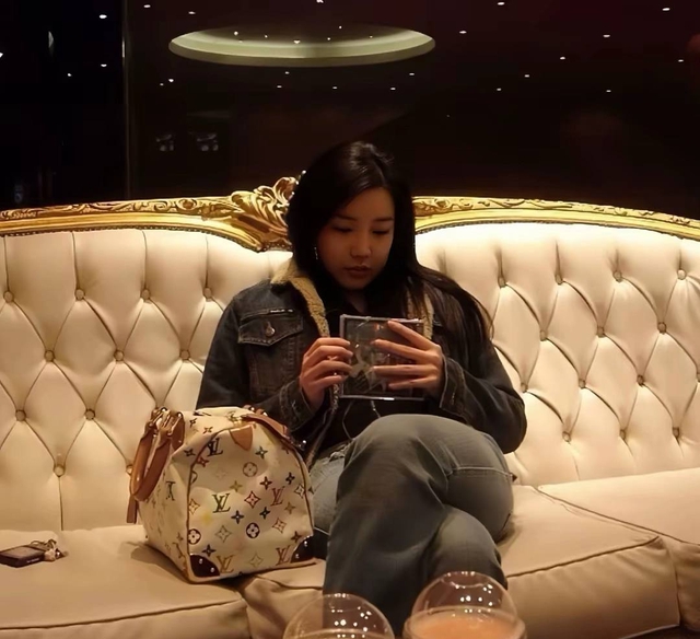 Quá khứ phải khen hết lời của Park Bom- Ảnh 5. Quá khứ phải khen hết lời của Park Bom- Ảnh 5.