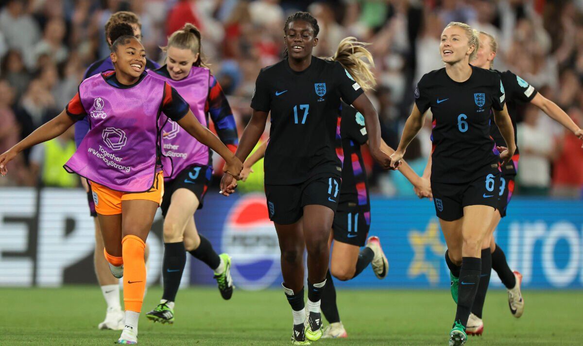 Công chúa Charlotte có thể gây "náo loạn" khi xuất hiện tại chung kết Euro 2025- Ảnh 3.