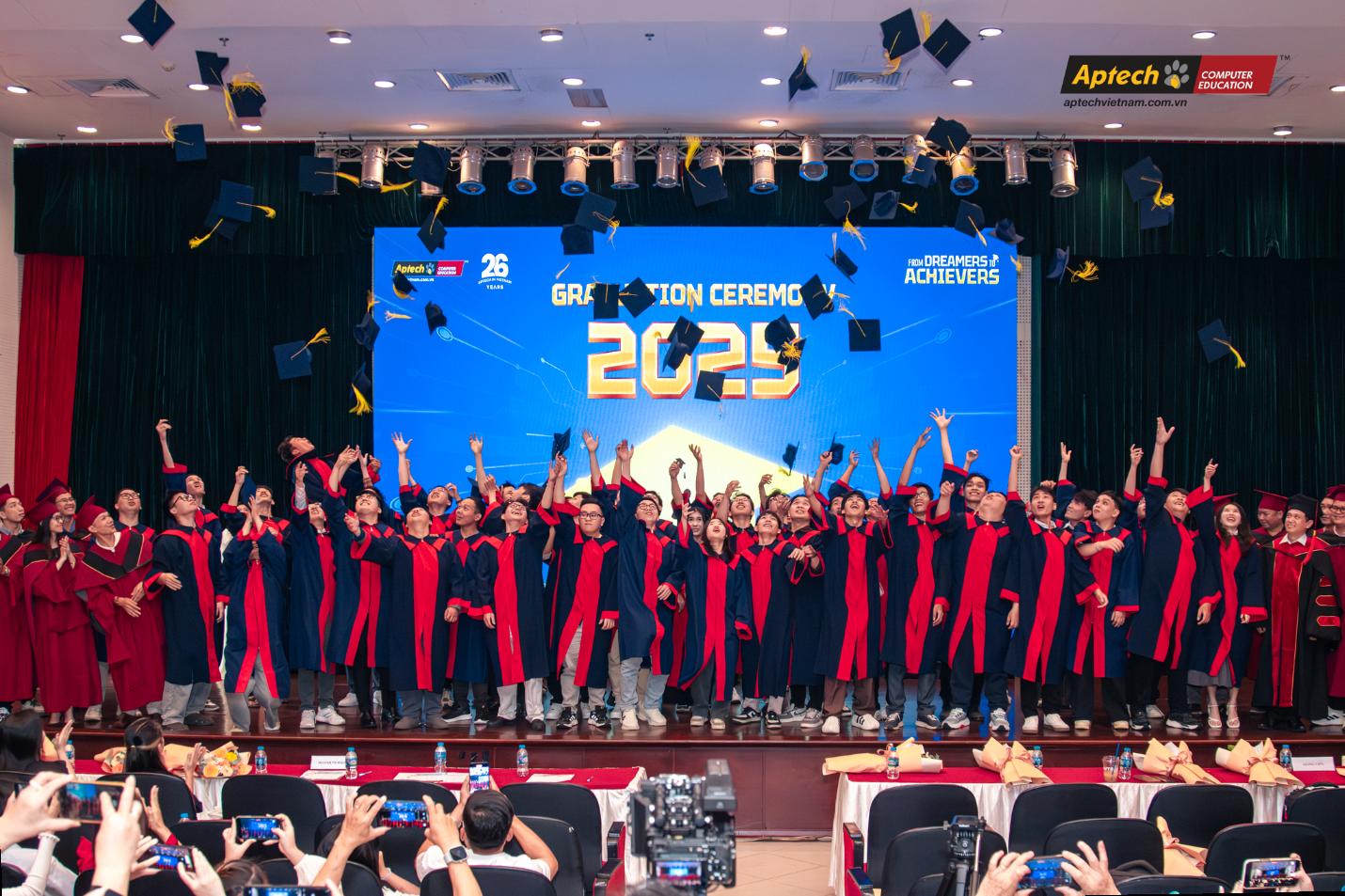 Lời khẳng định về chất lượng đào tạo nhân lực ngành CNTT của Aptech trong năm 2025- Ảnh 1.