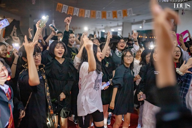Ngôi trường "đỉnh" nhất lúc này: 3 năm liền có học sinh đạt HCV Olympic Quốc tế, gần như năm nào cũng có Thủ khoa, Á khoa thi ĐH- Ảnh 12. Ngôi trường "đỉnh" nhất lúc này: 3 năm liền có học sinh đạt HCV Olympic Quốc tế, gần như năm nào cũng có Thủ khoa, Á khoa thi ĐH- Ảnh 12.