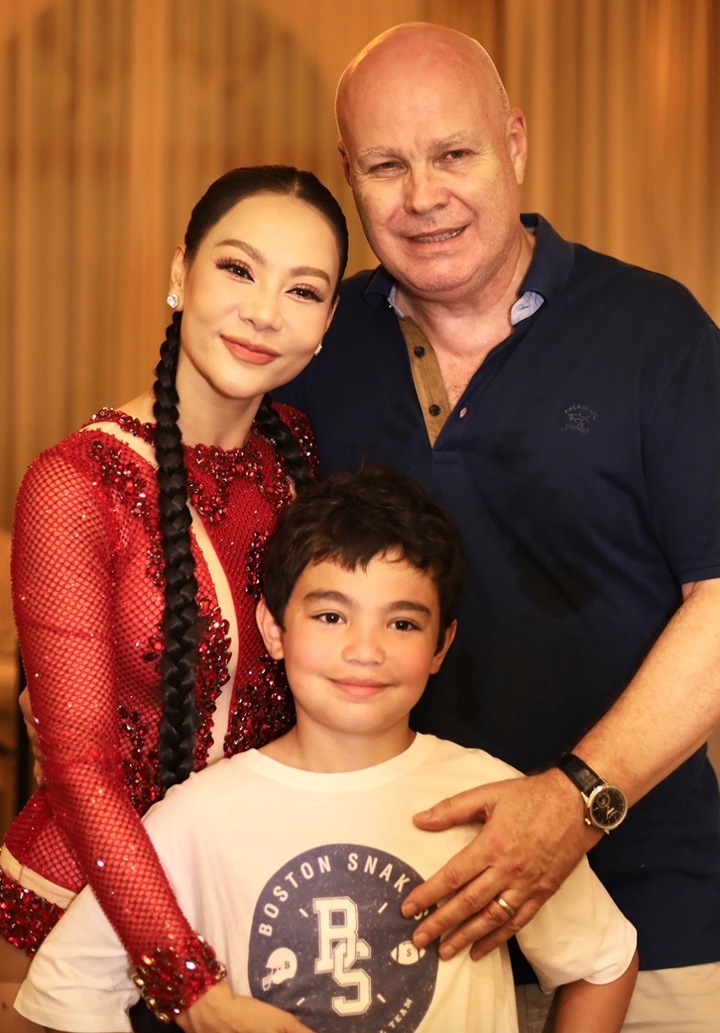 Mỹ nhân Việt cưới chồng ngoại quốc: Người viên mãn, người đổ vỡ, trầm cảm- Ảnh 3. Mỹ nhân Việt cưới chồng ngoại quốc: Người viên mãn, người đổ vỡ, trầm cảm- Ảnh 3.