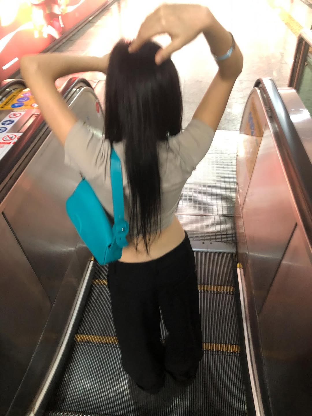 Gái Việt được báo Trung khen Gái Việt được báo Trung khen