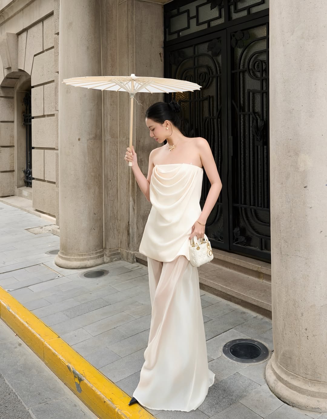 Cô chủ local brand Việt cực hot trên Instagram, ai follow cũng 